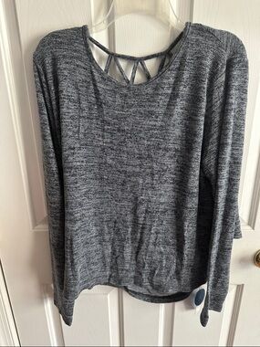 Cupshe Heathered Gray Long-Sleeve Top with Strappy Back Detail